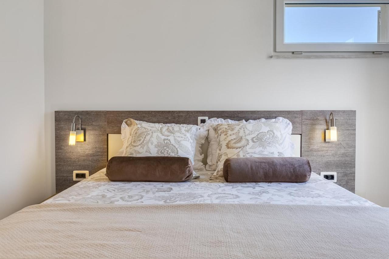 Luxury Two-Floor Apartment In Petrcane With Garden And Pool Eksteriør bilde
