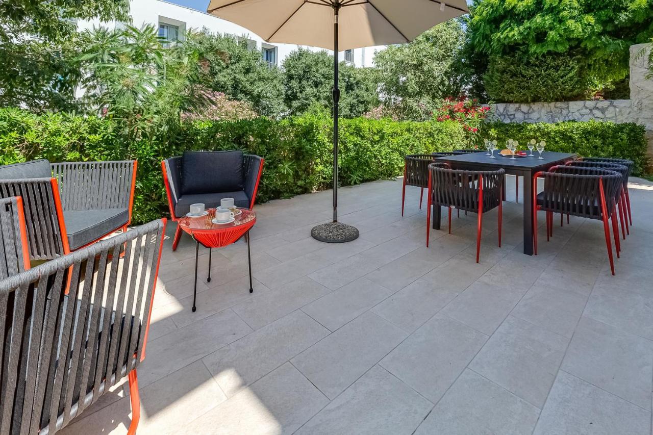 Luxury Two-Floor Apartment In Petrcane With Garden And Pool Eksteriør bilde