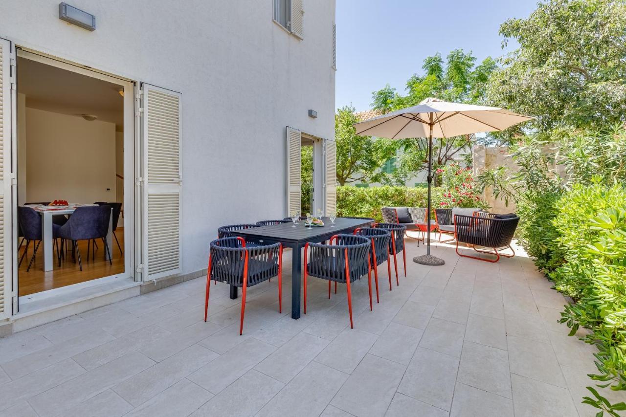 Luxury Two-Floor Apartment In Petrcane With Garden And Pool Eksteriør bilde